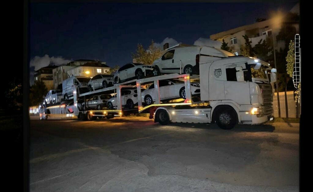 Auto technical assistance, car evacuation VIP Auto Rescue, Batman, photo