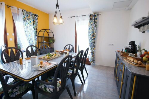 Гостиница Chambres d'hôtes Les villas du triangle в Ниме