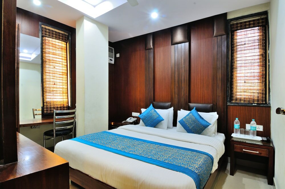 Фото Hotel Gold Star Inn