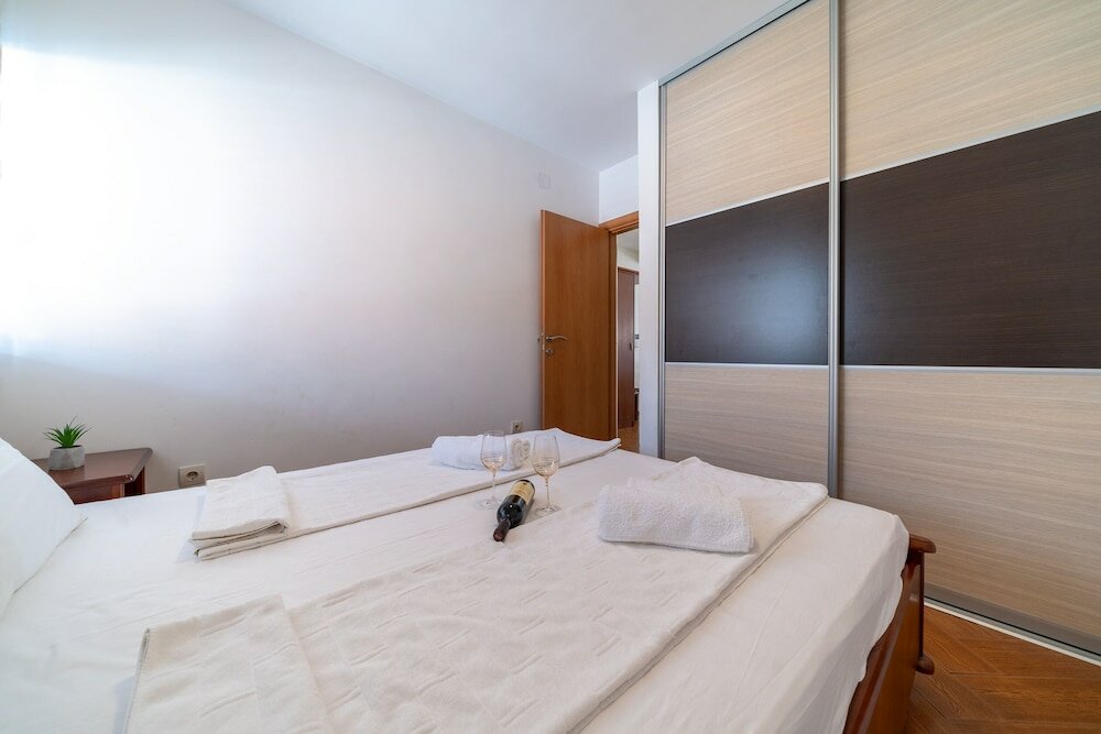 Фото SMS Apartments