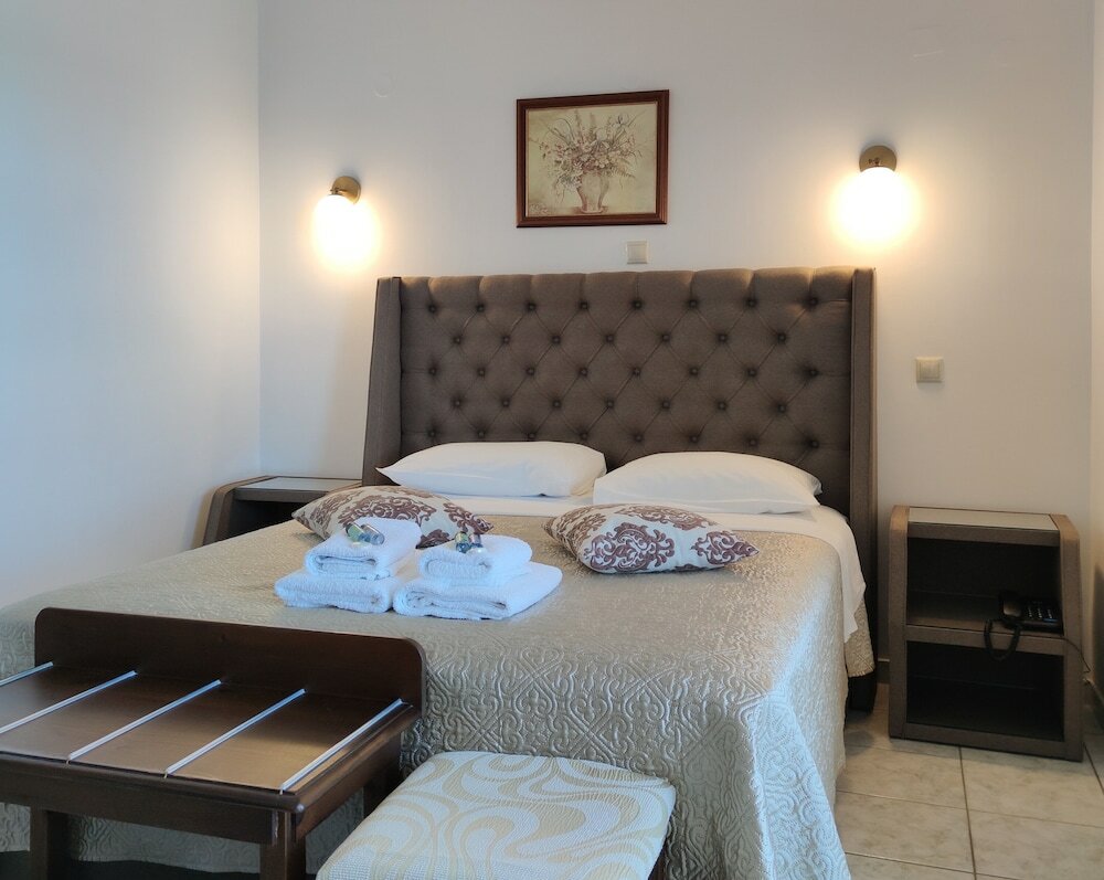 Фото Filoxenia Hotel