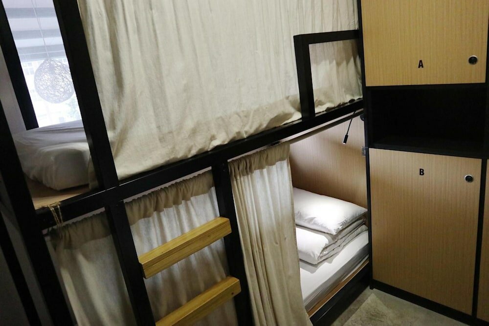 Фото Dongmen 3 Capsule Inn - Hostel