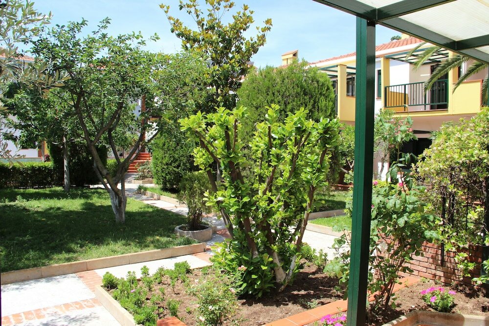 Фото Elia Apartments