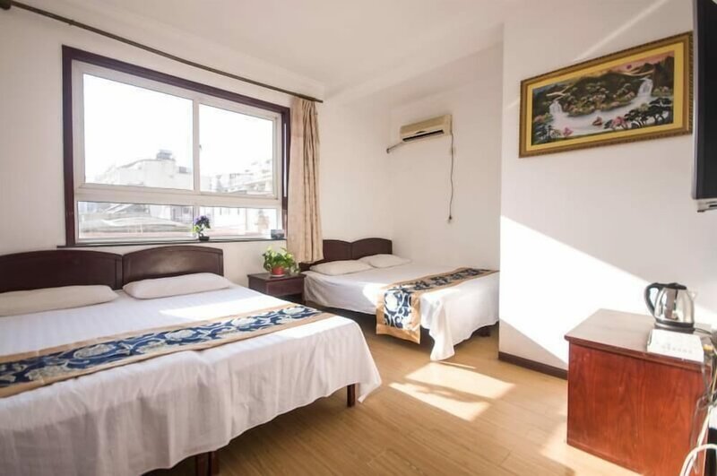 Гостиница Liuzhuang Huayuhai Holiday Hostel