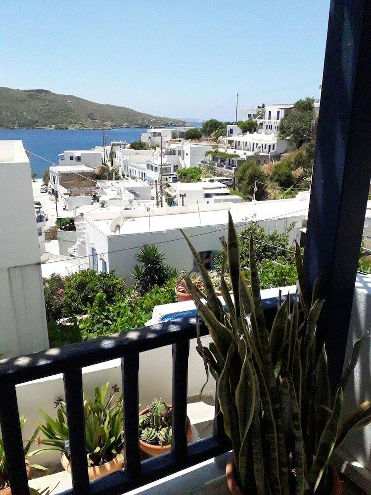 Фото Diosmarini Studios & Apartments