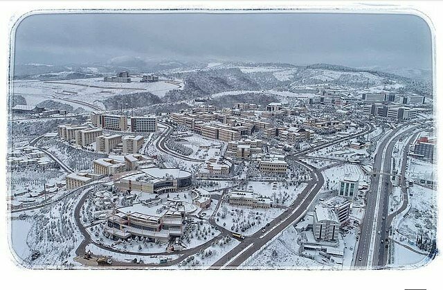 Machine building Kormaksan, Basiskele, photo