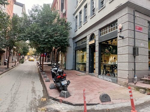 Manuk’s Workshop Mağaza Fotoğraf 2