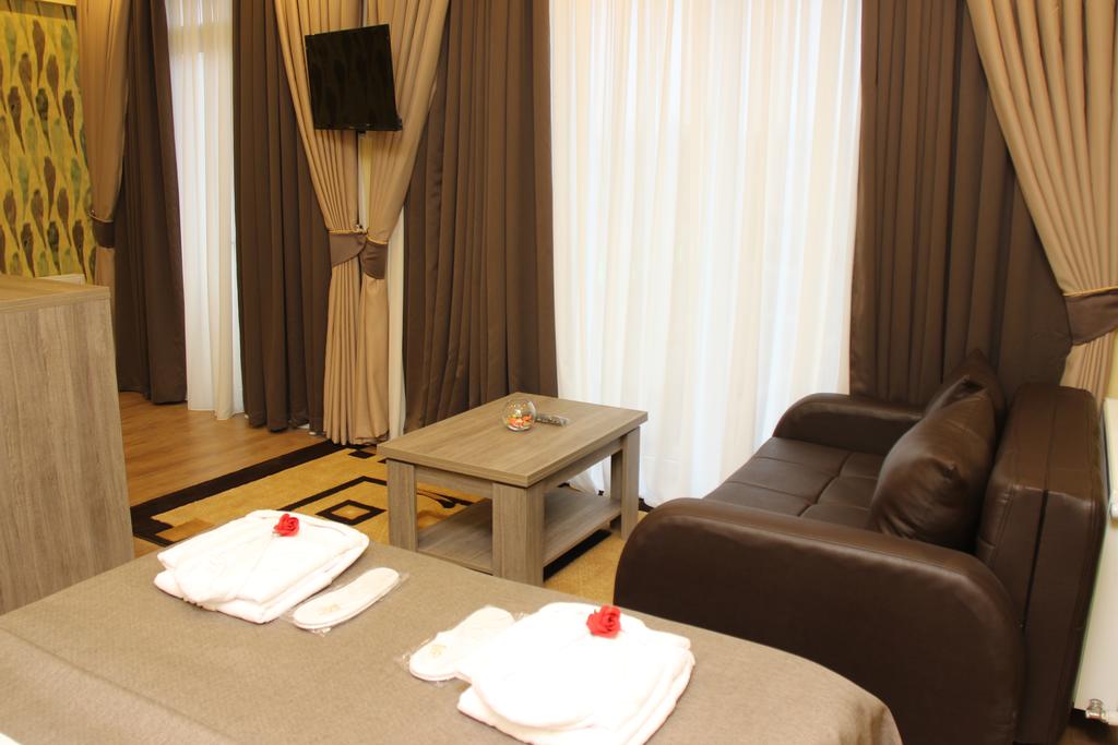 Фото Отель Monopoli Кутаиси