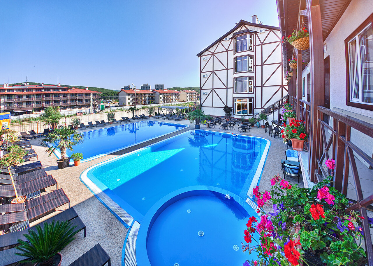 Фото отеля 2