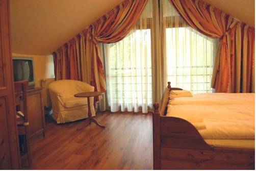 Фото Icon Győr Hotel & Restaurant