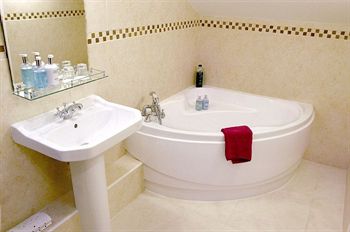 Фото Cottage Lodge Hotel