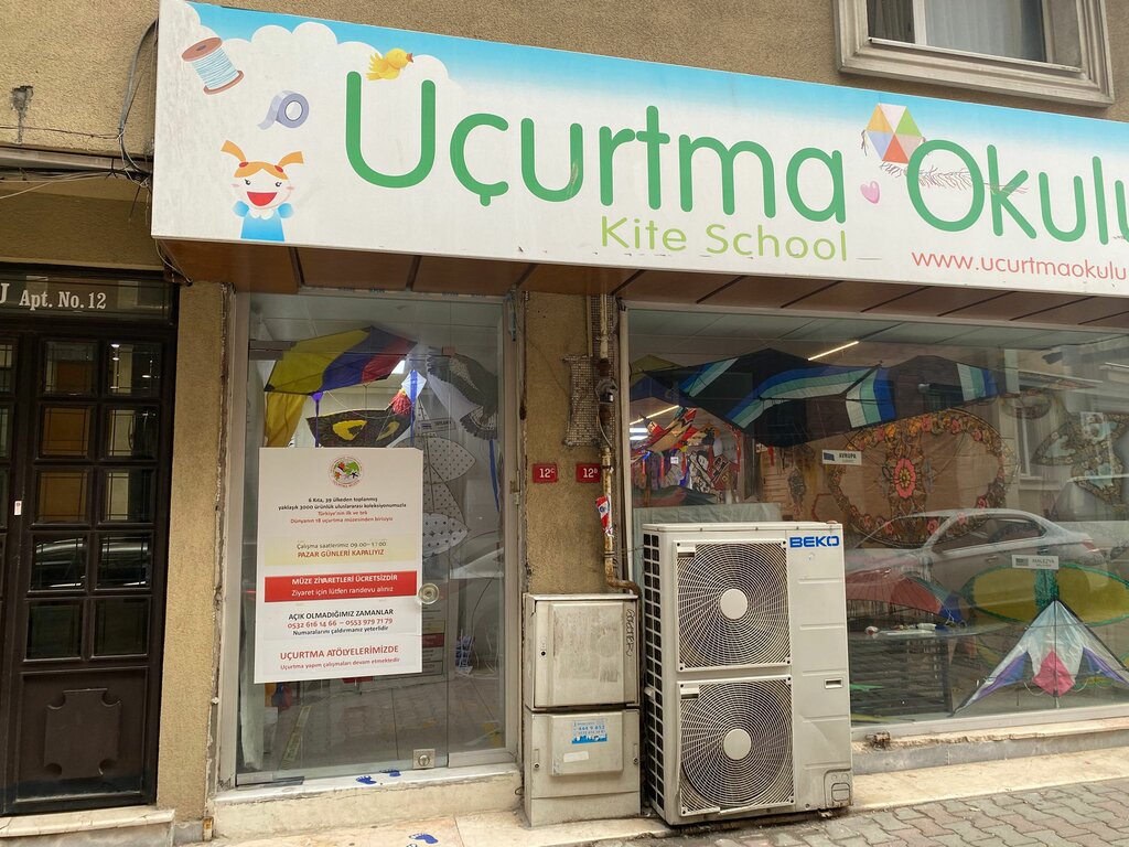 Leisure club Kite Workshop, Istanbul, photo