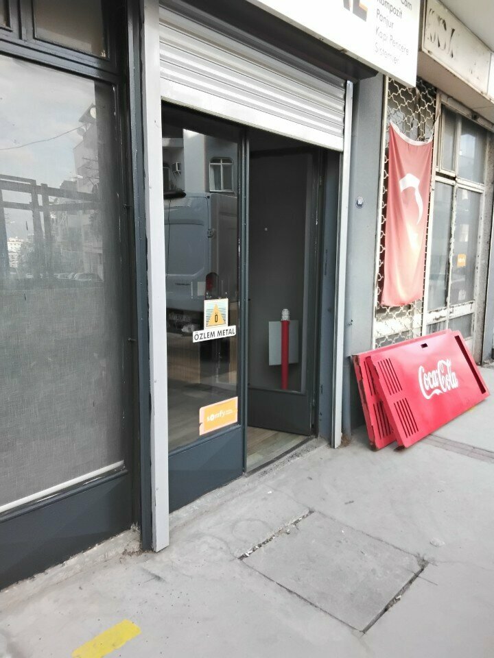 Glass workshop Ozlem Metal, Izmir, photo