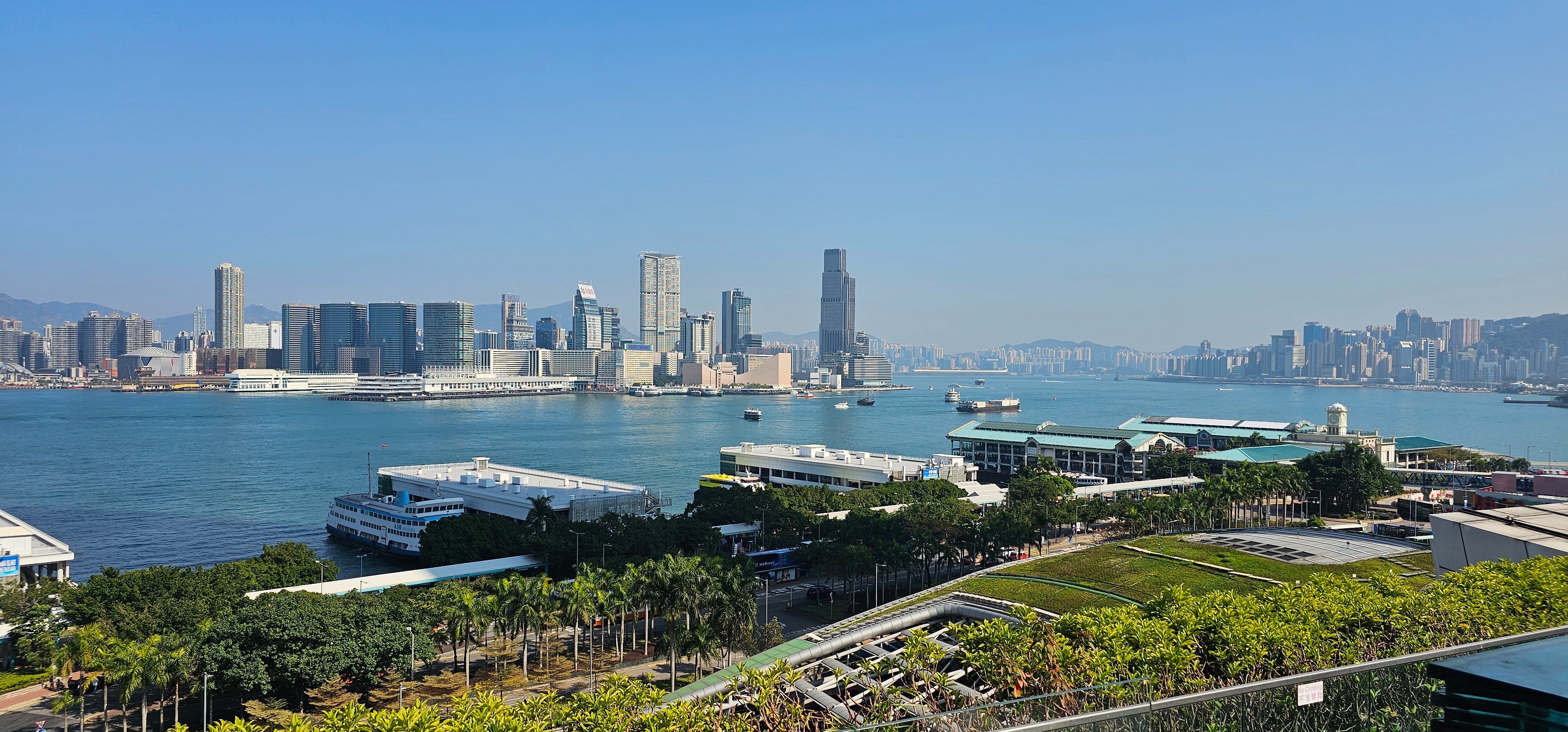 Фото Four Seasons Hotel Hong Kong