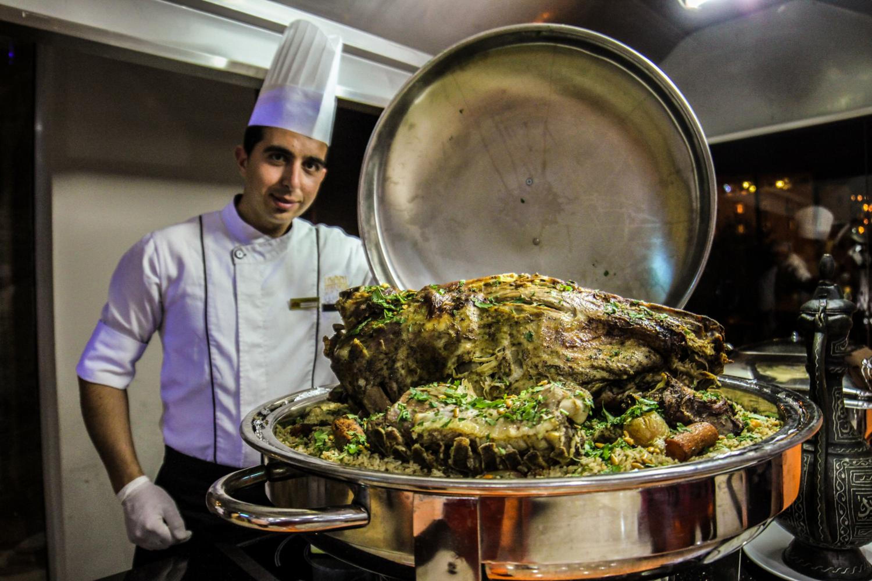 Фото Petra Moon Hotel