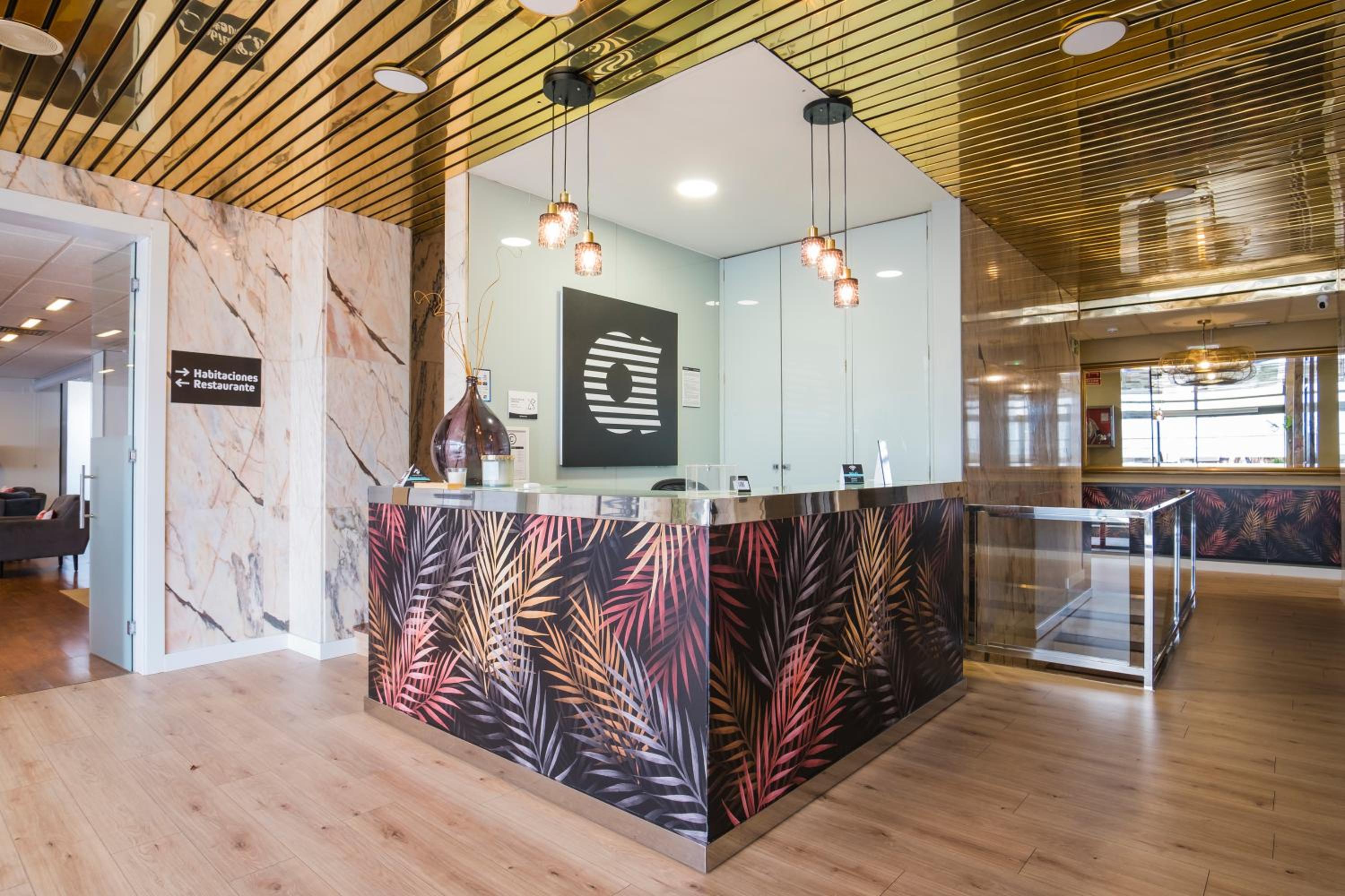 Фото Hotel Apartamentos Don Carlos