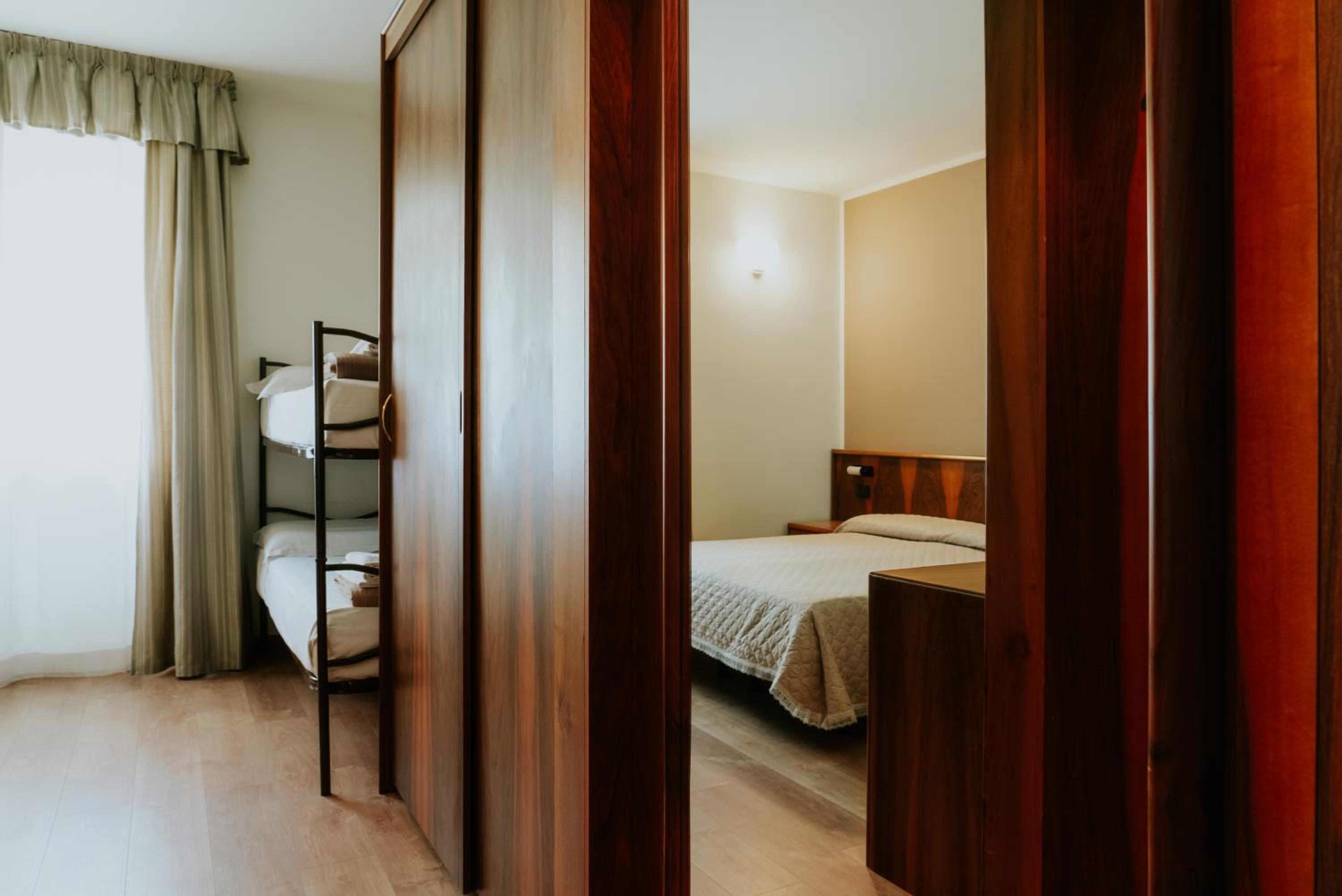 Фото Hotel Continental