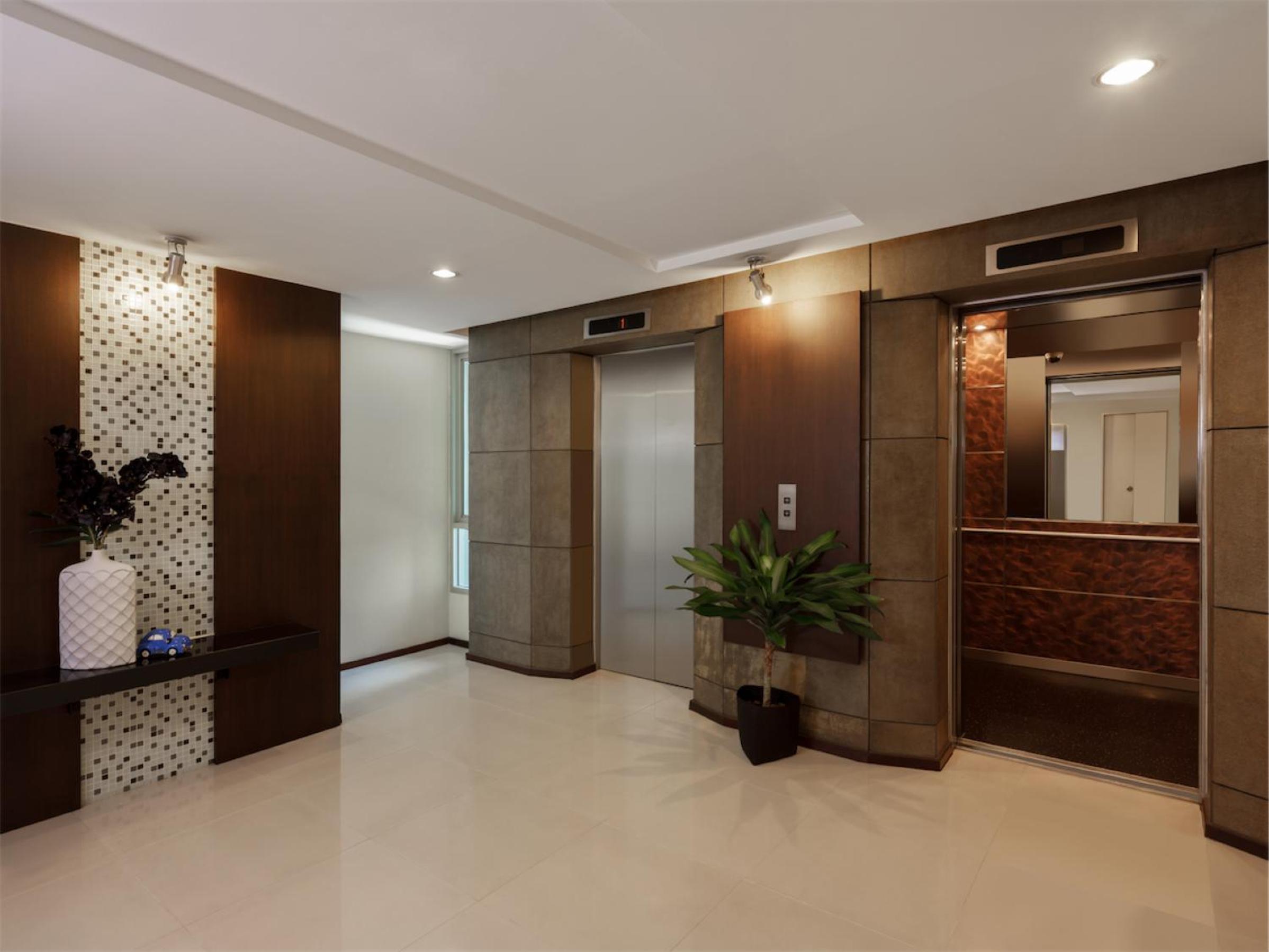 Фото Silom Lofts Hotel