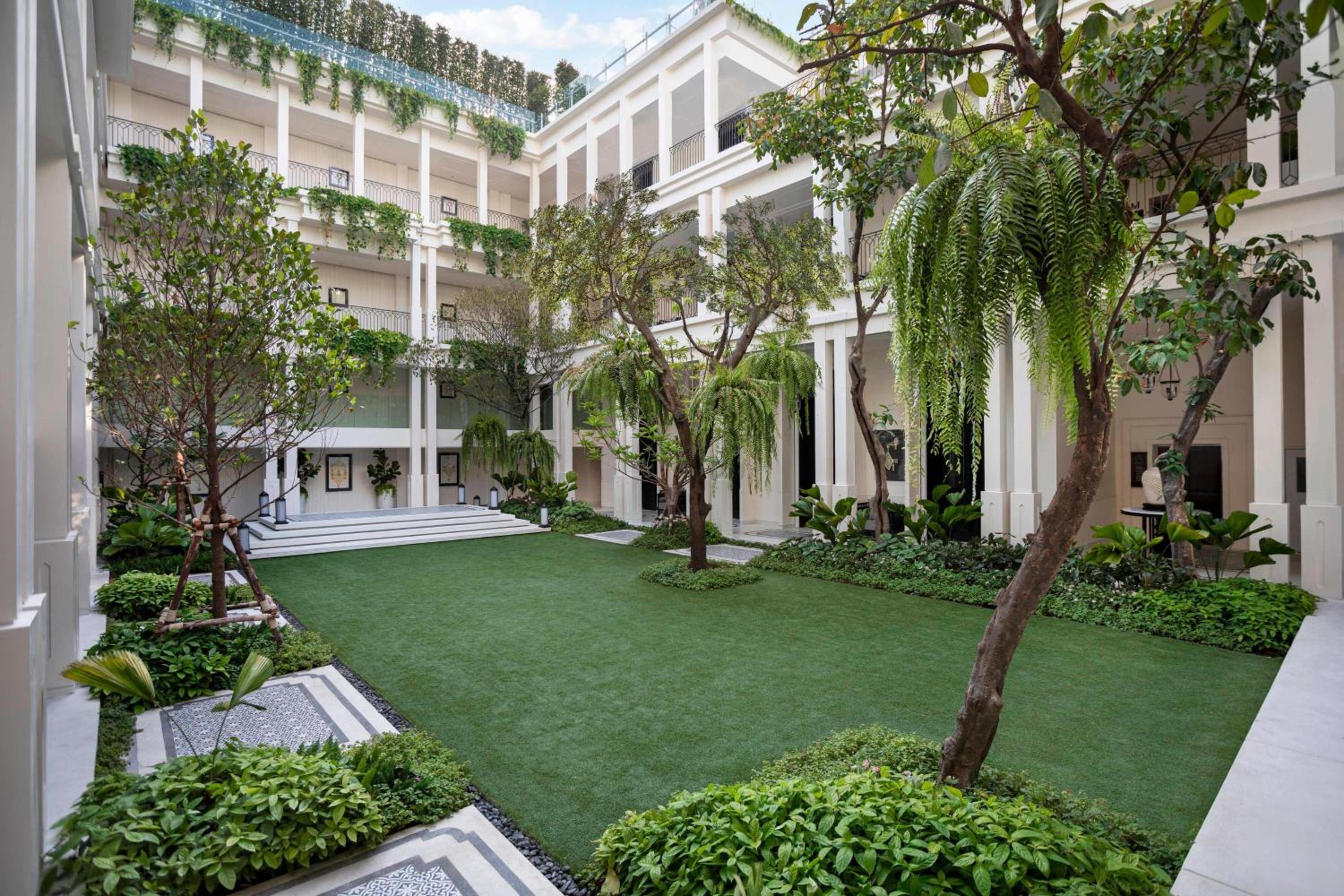 Фото Bangkok Marriott Hotel The Surawongse