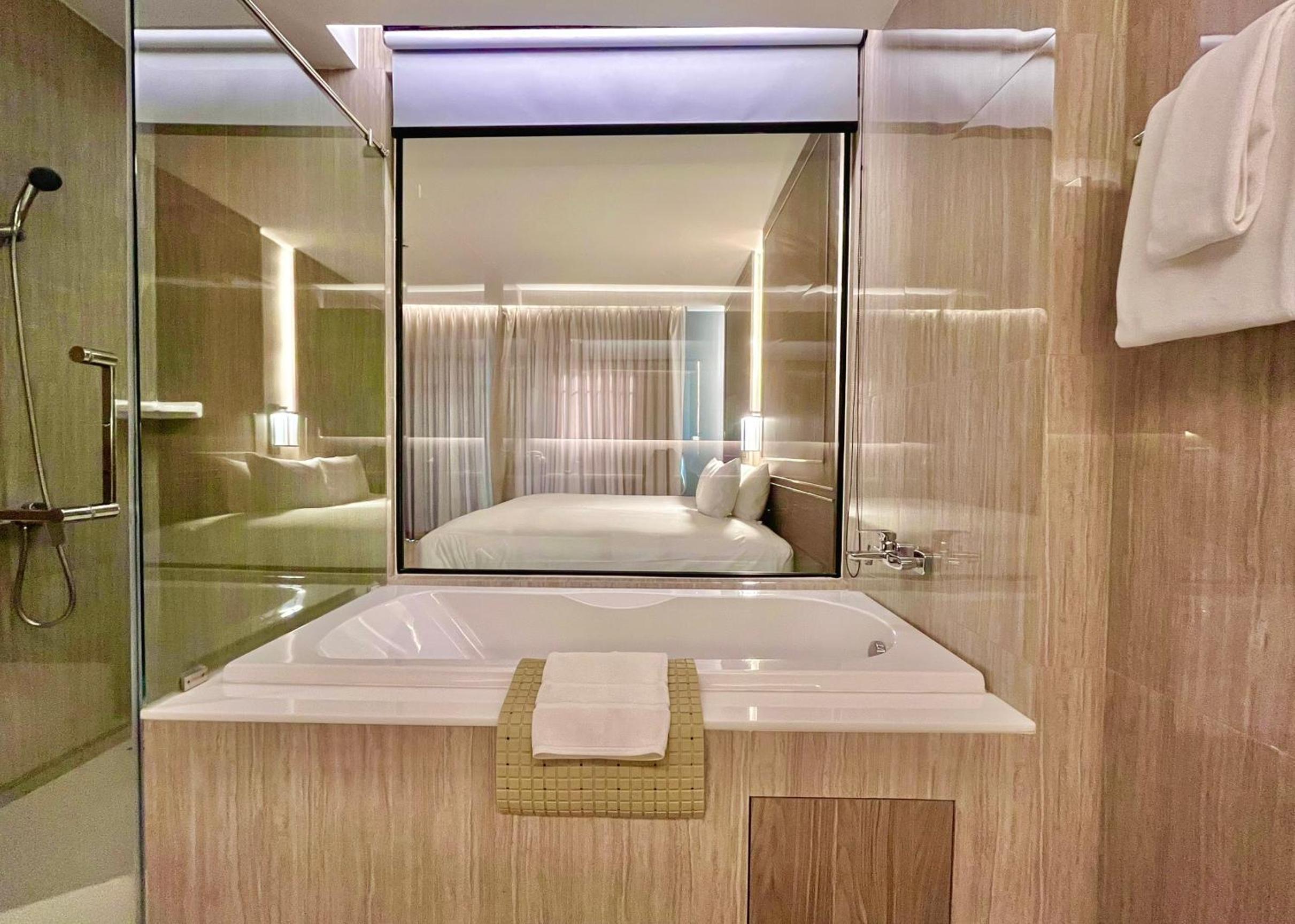 Фото Mandarin Eastville Pattaya