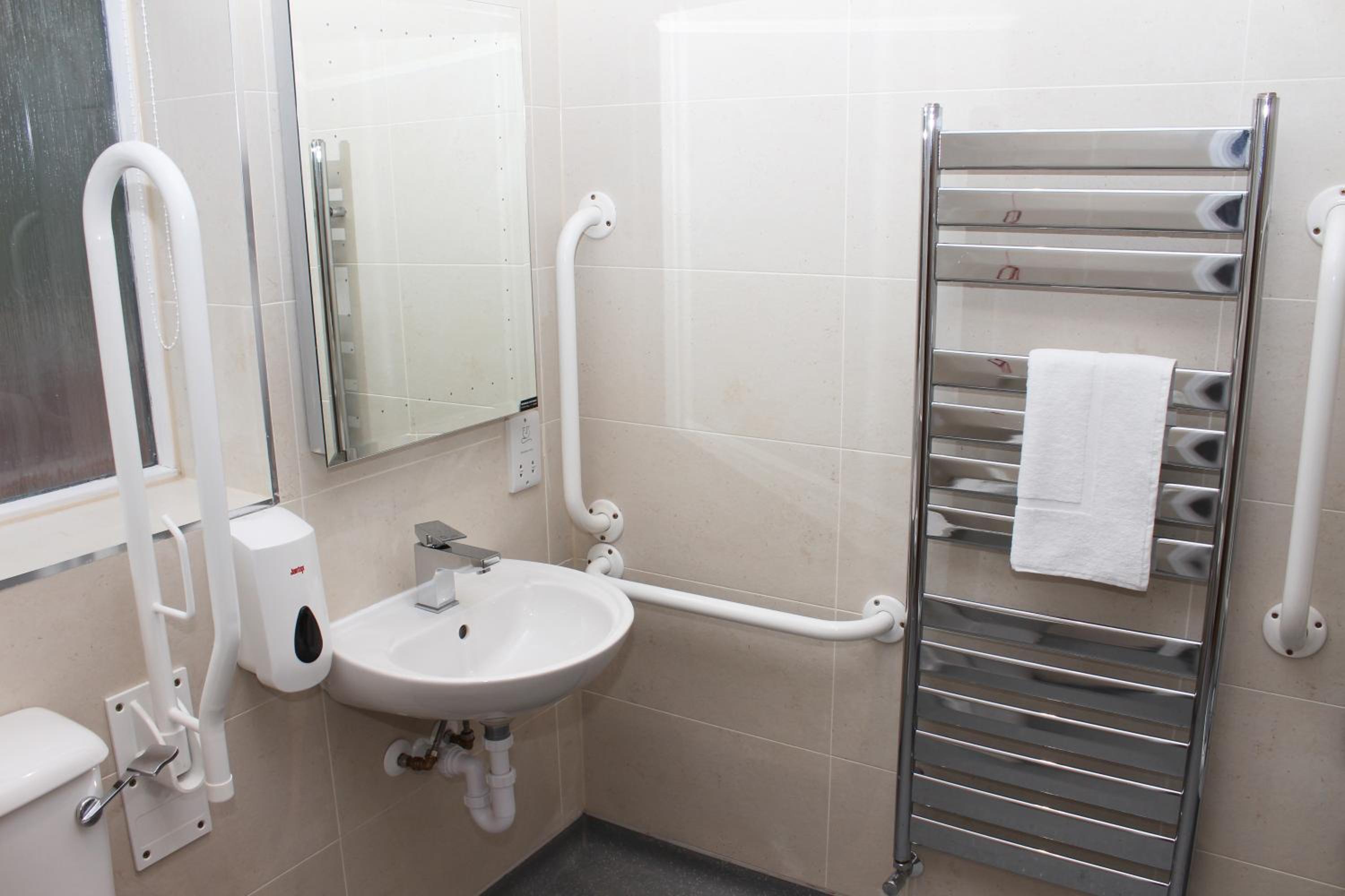 Фото Flexistay Leicester Gables Aparthotel