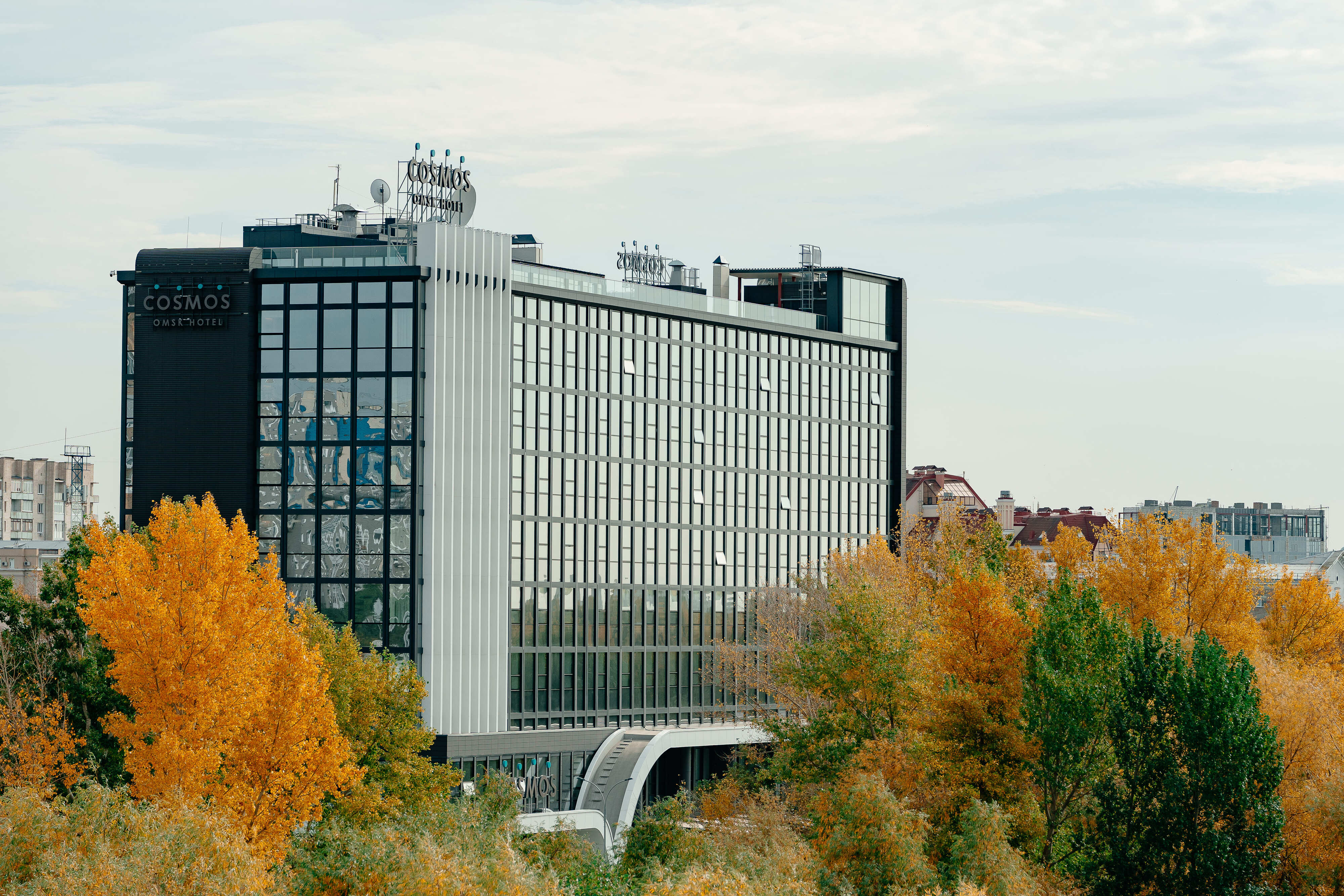 Фото Cosmos Omsk Hotel
