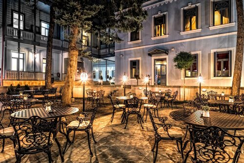Гостиница Golden Tulip Borjomi Hotel в Боржоми