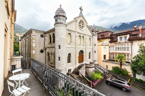 Гостиница J5 Hotels Helvetie Montreux в Монтре