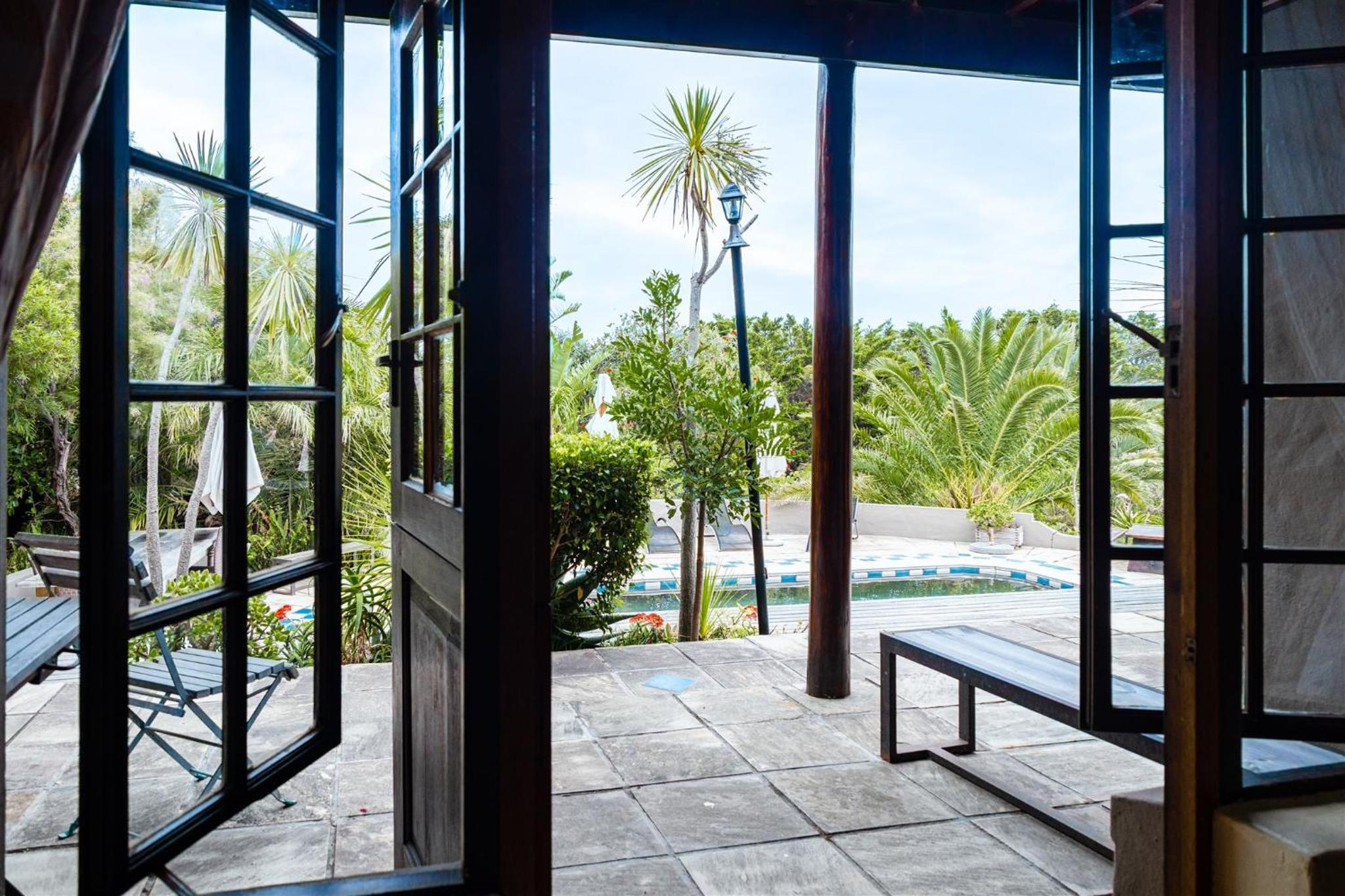 Фото Wild Rose Country Lodge