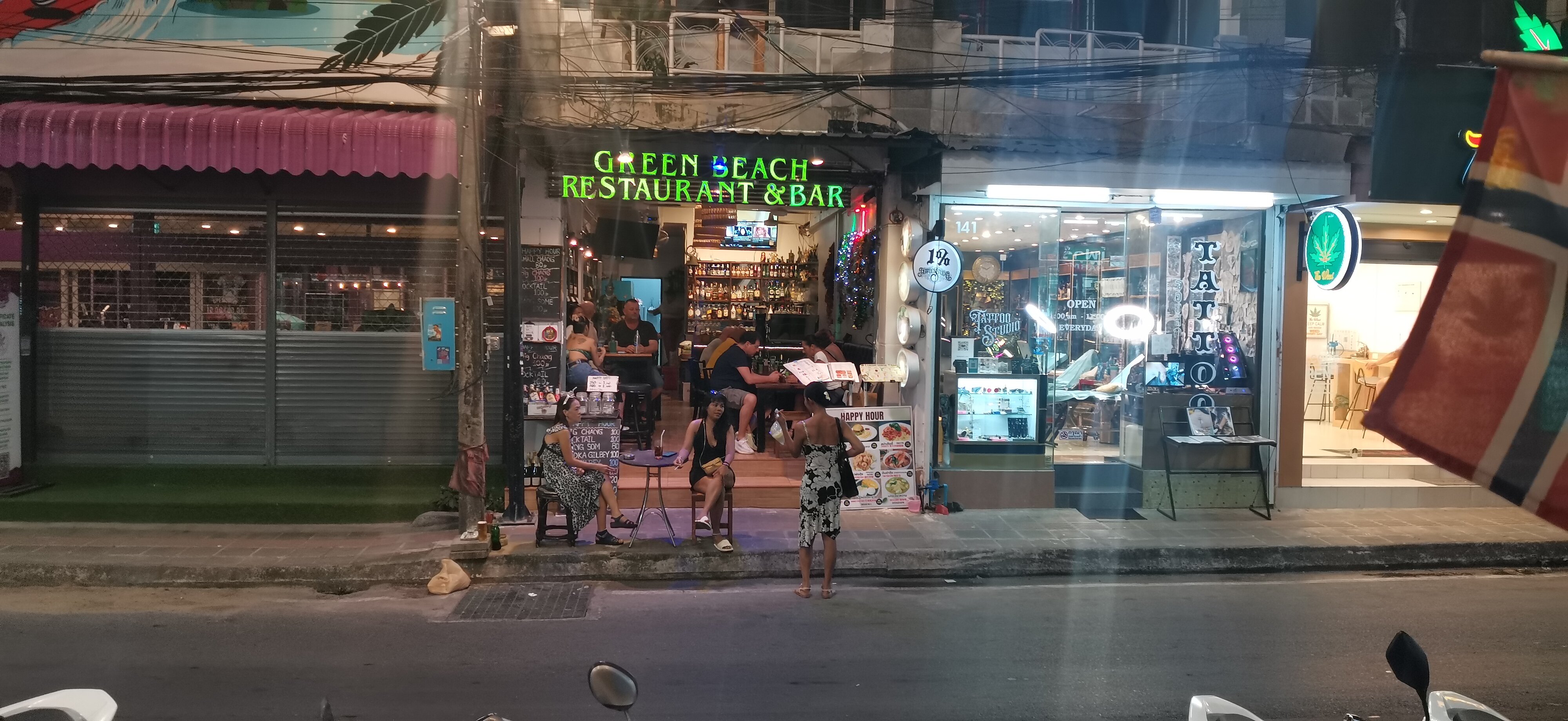 Фото Little Mermaid Guesthouse & Restaurant