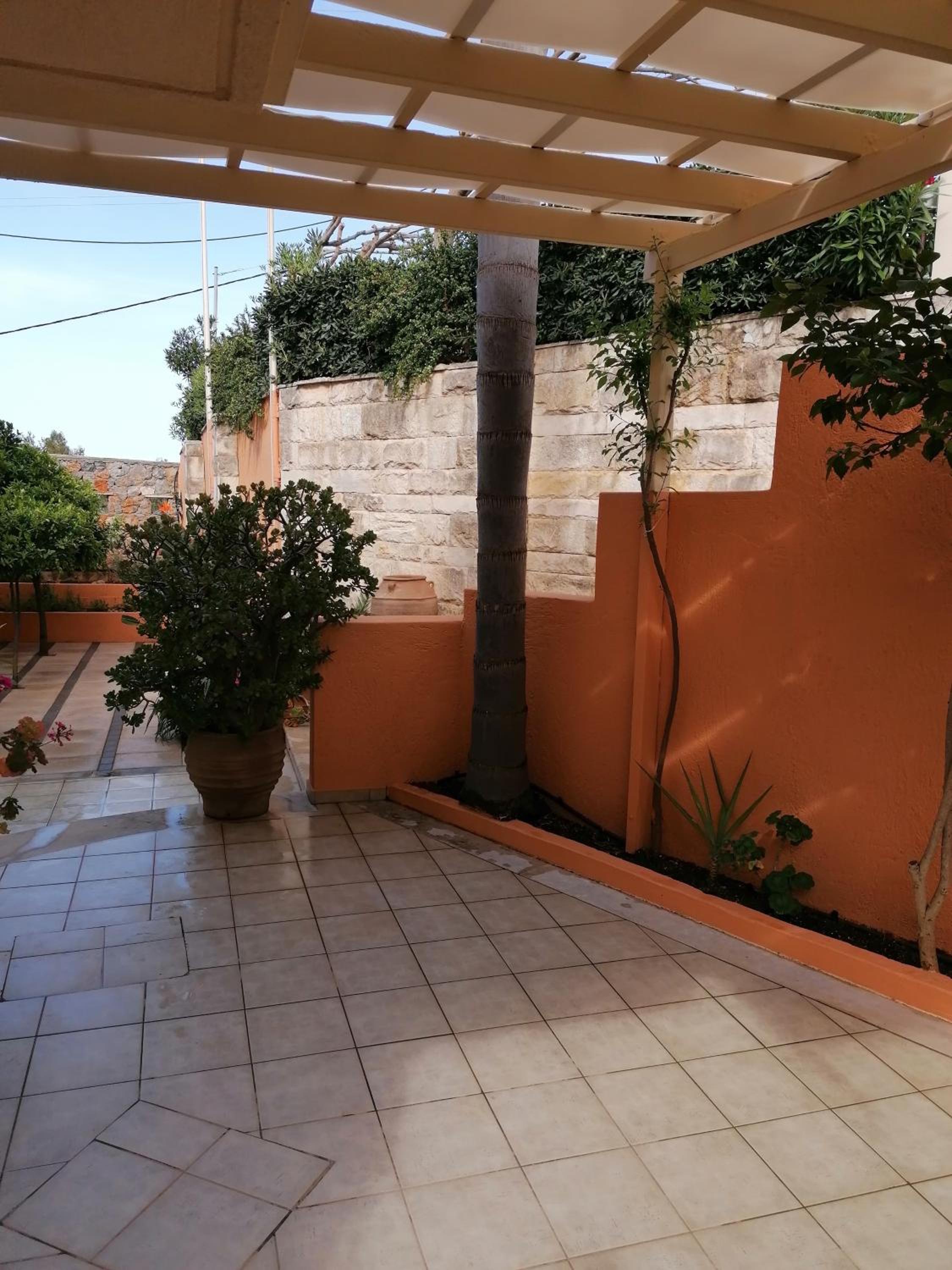 Фото Villiana Holiday Apartments