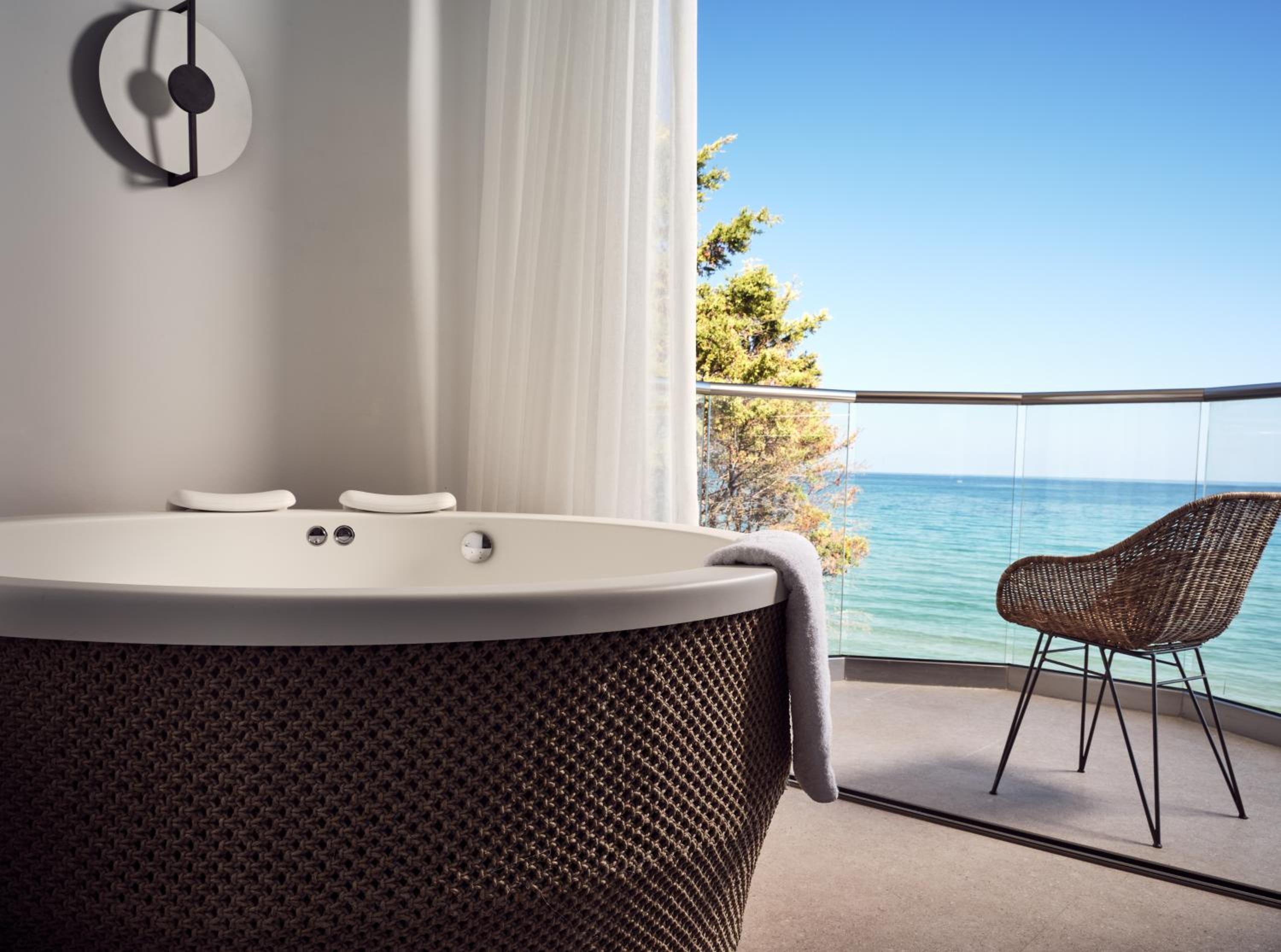 Фото Windmill Bay Aparthotel