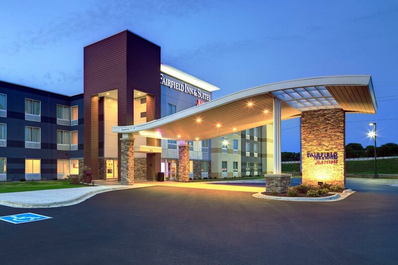 Гостиница Fairfield Inn & Suites by Marriott Madison West/Middleton в Миддлтоне