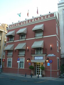 Гостиница Hotel Doña Blanca в Севилье