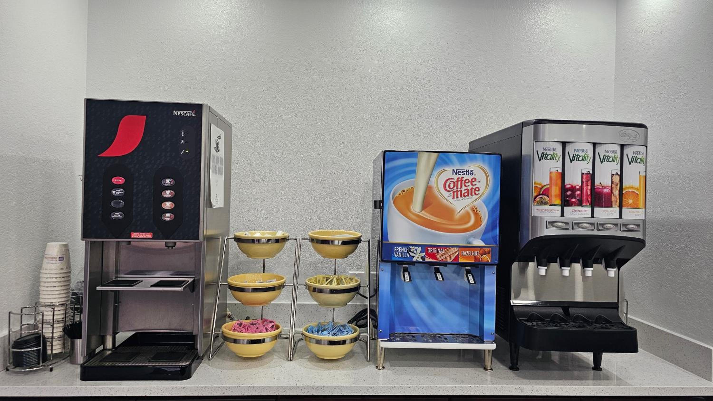 Фото Surestay Plus by Best Western Orlando Lake Buena Vista