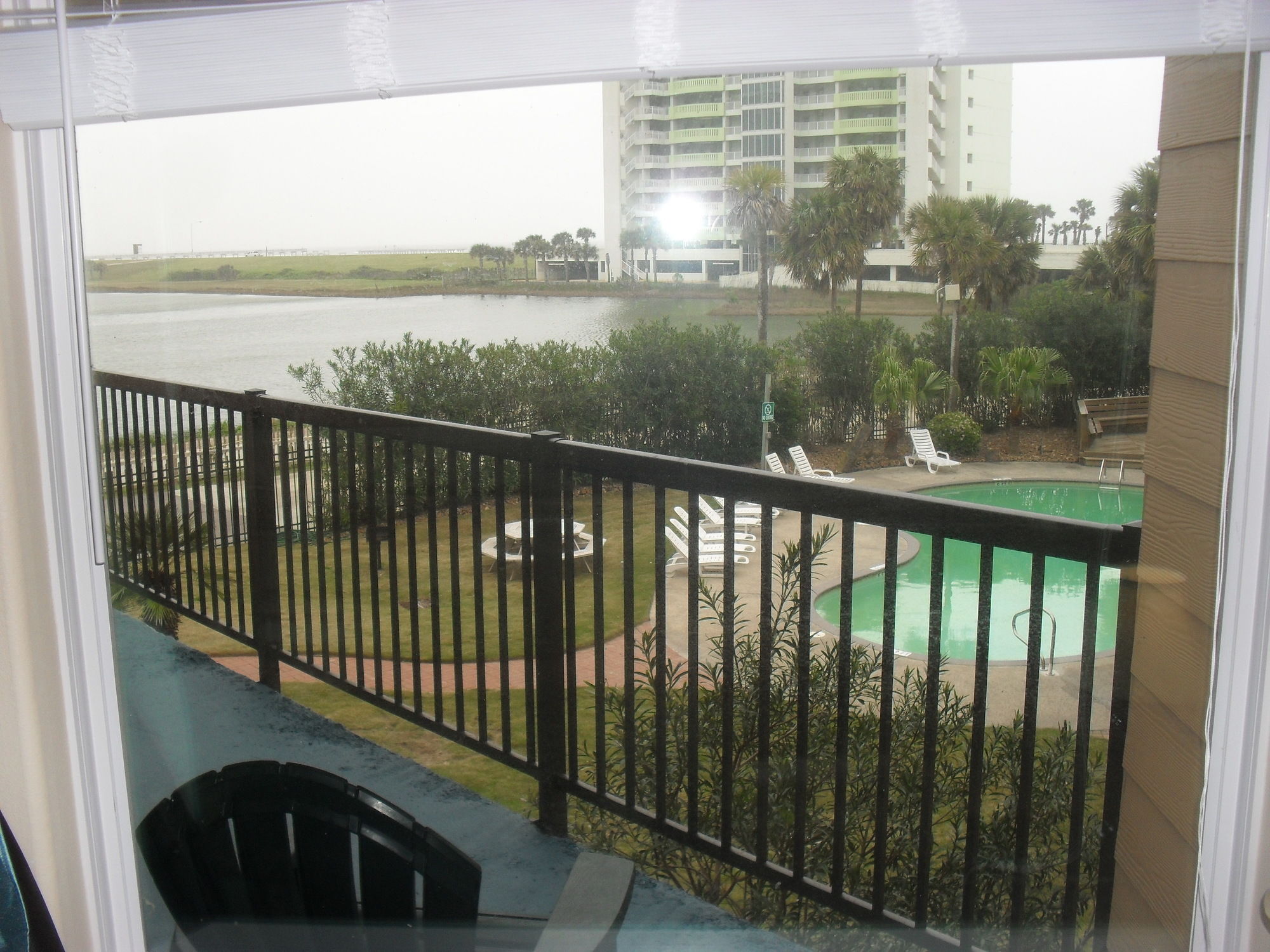 Фото Maravilla Seawall Condos by Ab Sea