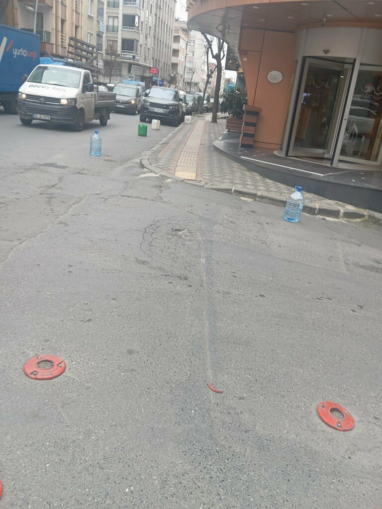 ATM Ing ATM, Istanbul, photo