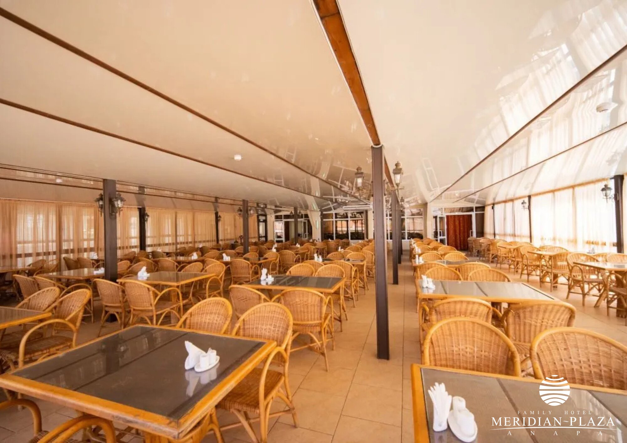 Фото Меридиан Плаза