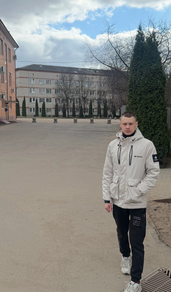 Polyclinic for adults Поликлиника, Pochinok, photo