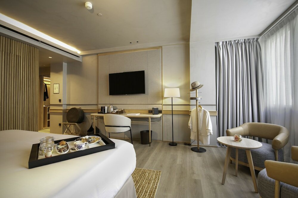 Фото Only You Hotel Malaga