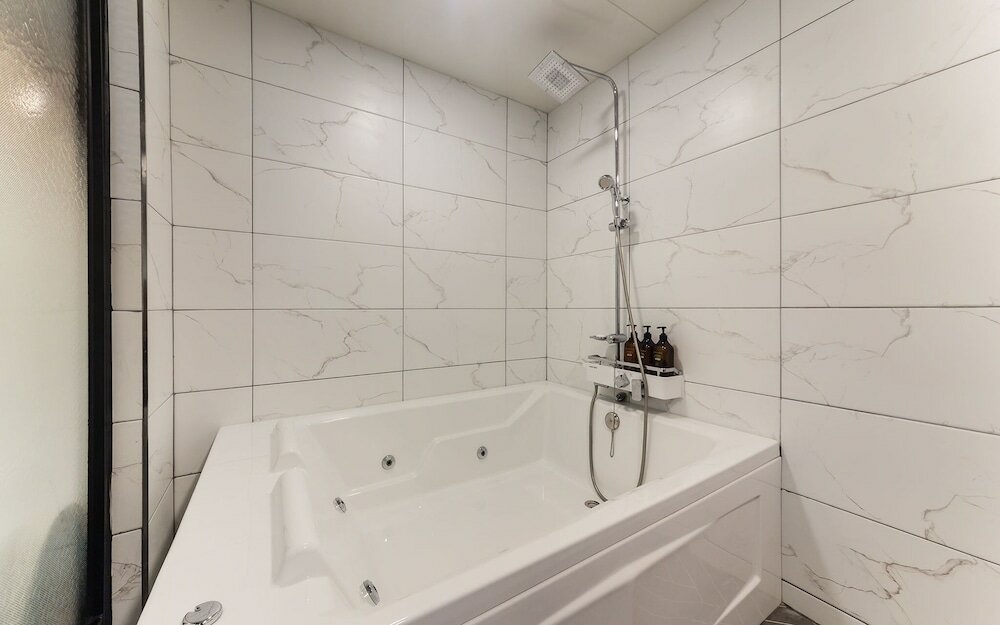 Фото Suwon City Hall Station Dean