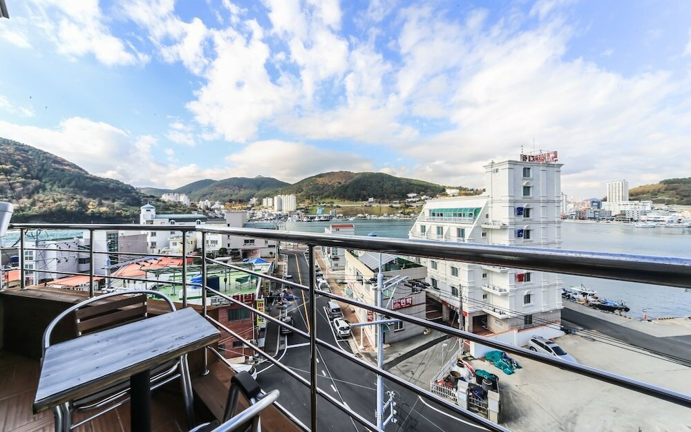 Фото The Lux Tourism Hotel Geoje