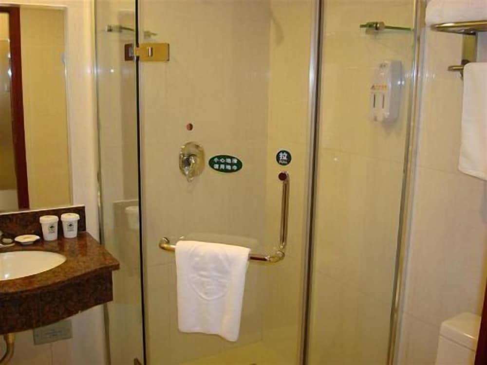 Фото GreenTree Inn Taizhou East Meilan Road University Town Hotel