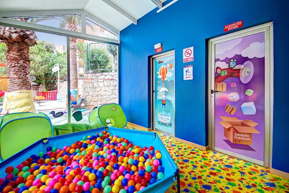 Фото Hotel Servigroup Pueblo Benidorm