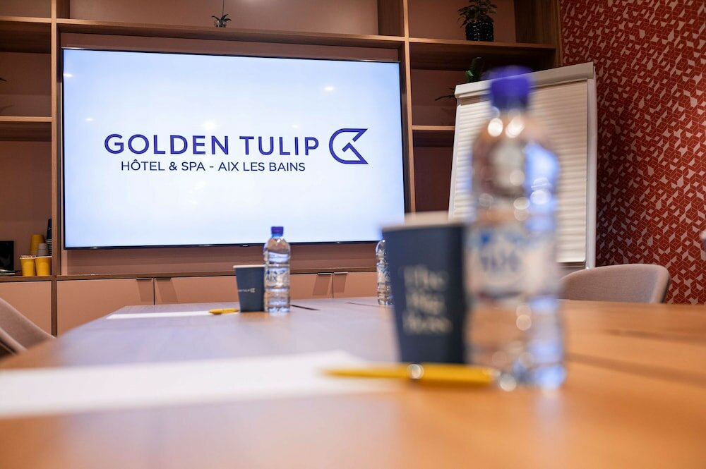 Фото Golden Tulip Aix les Bains