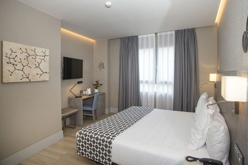 Фото Hotel America Sevilla