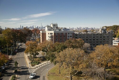 Гостиница New York LaGuardia Airport Marriott в Нью-Йорке