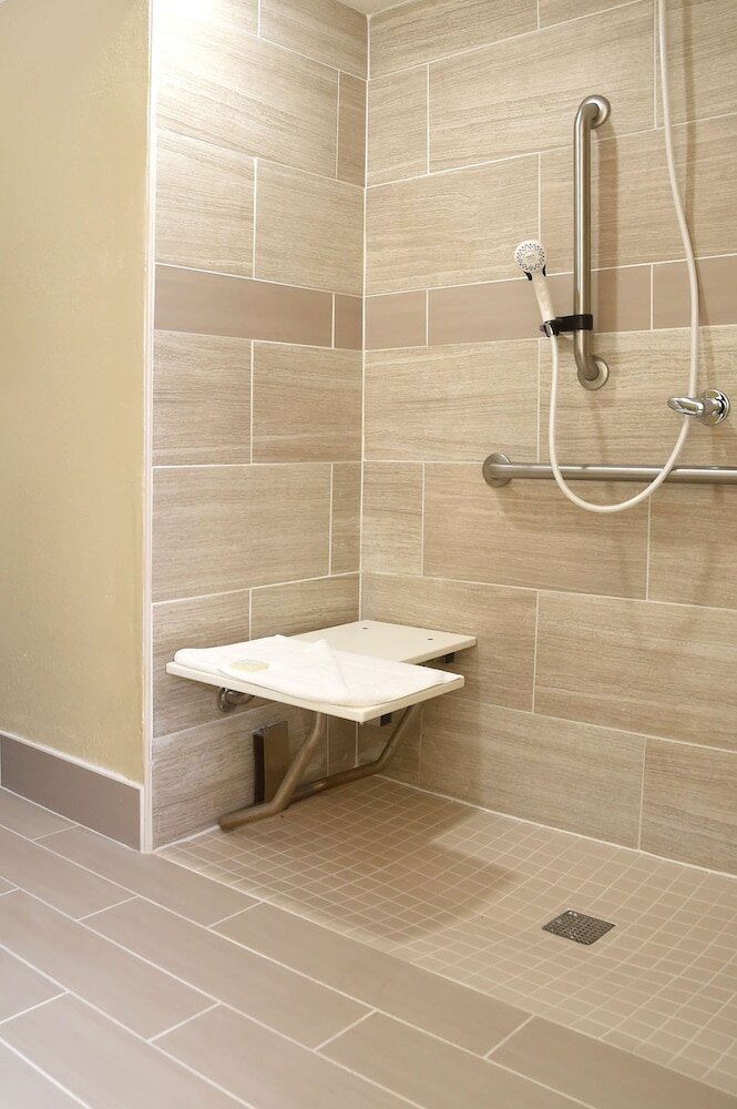 Фото Best Western Orlando East Inn & Suites