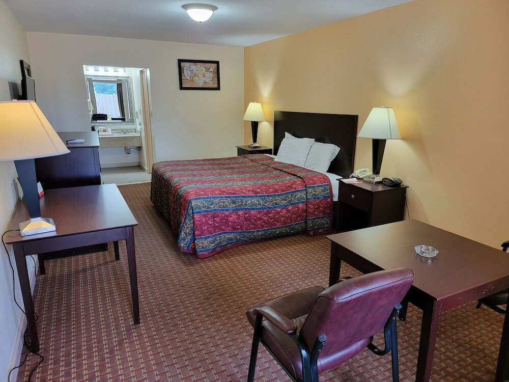 Фото Twin Star Lodge