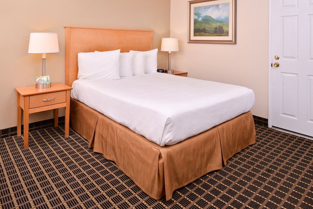 Фото Campus Inn & Suites Eugene Downtown